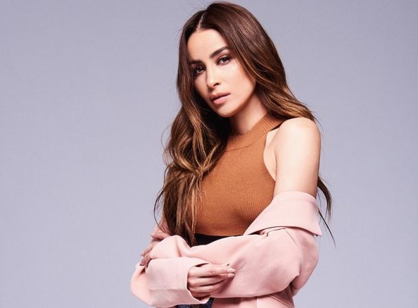 Cinthya Rodríguez asegura ser diseñadora de modas y desata las críticas